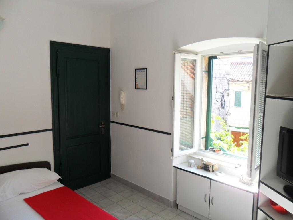 Apartments Villa Dube Split Exterior foto